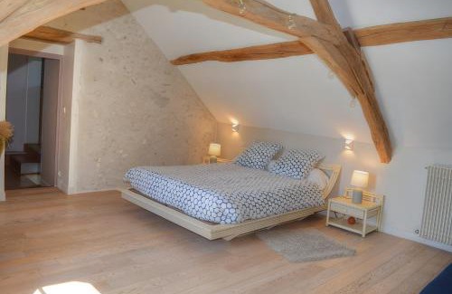 Dame-Marie-les-Bois House | Gîte de la Mésange