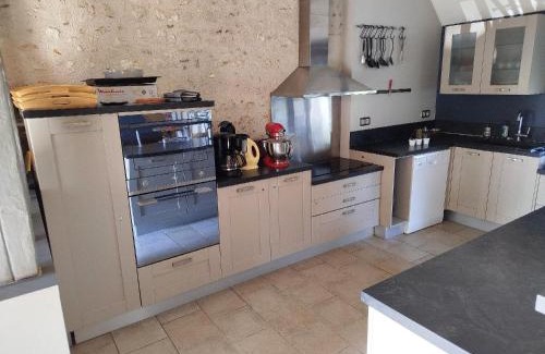 Dame-Marie-les-Bois House | Gîte de la Mésange