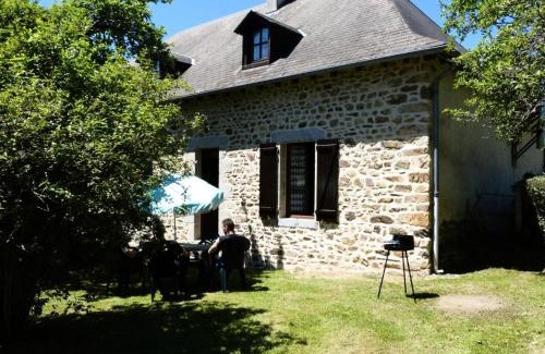 Latronche Apartment | Gîte de France Petit 2 épis - Gîte de France 4 personnes MAE-9634