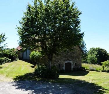 Latronche Apartment | Gîte de France Petit 2 épis - Gîte de France 4 personnes MAE-9634