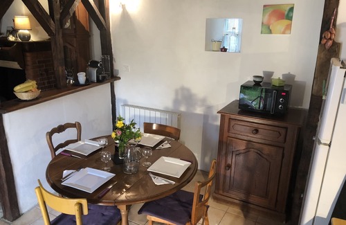 Massat House | Gîte de l'arac, Comfortable house with fireplace. Mountain view,