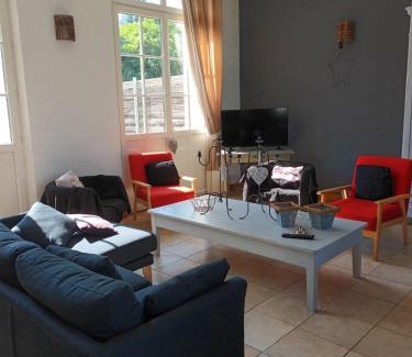 Clefs House | Gîte de la gare de Clefs