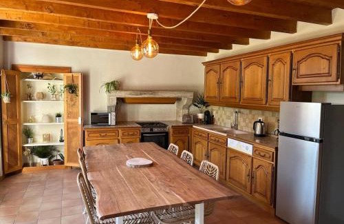 Ebreuil House | Gîte des Coteaux d'Ebreuil