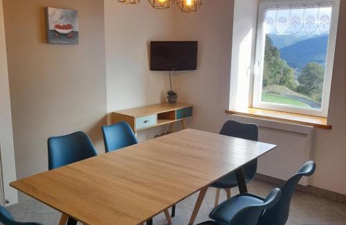 Travexin Apartment | Gîte familial à Cornimont avec Wifi et parking - FR-1-589-84