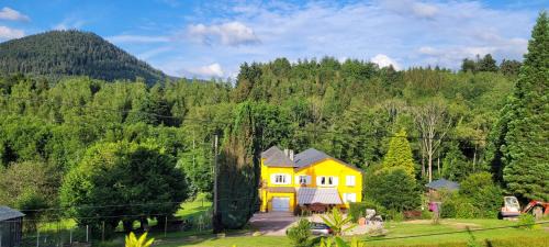 Raon-sur-Plaine Apartment | Gîte forestier du Moulin (10 pers)