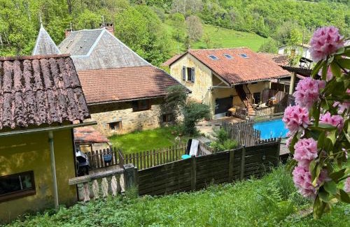 Nistos House | Gîte La Forêt du Domaine des Aguilès