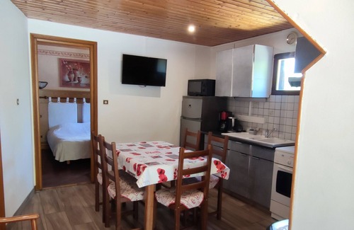 Saint-Philippe Apartment | GÎTE LA PRUNE FAMILIALE Accommodation for 5 people.