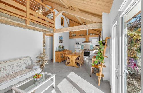 Le Saix House | Gîte La Grange Des Pépinières