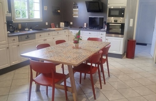 Brigne House | Gîte La pointe de diamant, Doué en Anjou. Pets welcome!