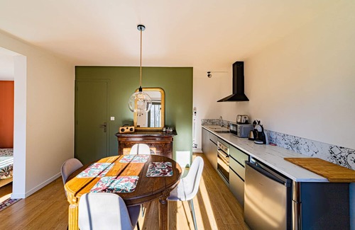 Saint-Romain Apartment | Gîte "Le Boisé" - 2/4 pers - 3* - 10 min from Beaune