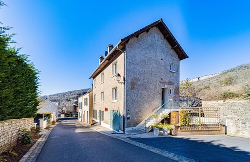 Saint-Romain Apartment | Gîte "Le Boisé" - 2/4 pers - 3* - 10 min from Beaune