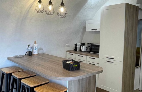 Touet-de-l'Escarene House | Gîte le Rocher de l'Albera - Joyanna