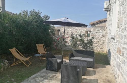 Saint-Alban-sous-Sampzon House | Gîte Lou Cagnard au coeur des gorges de l'Ardèche