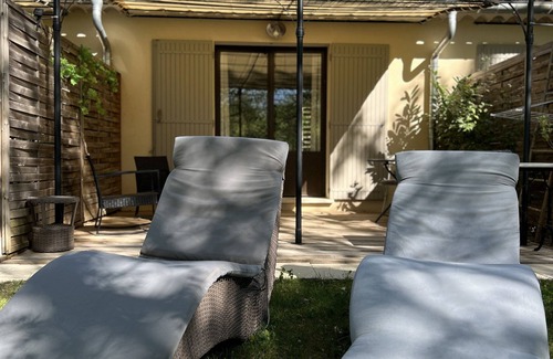 Cereste Apartment | Gîte Nature en Luberon - LE Patio1