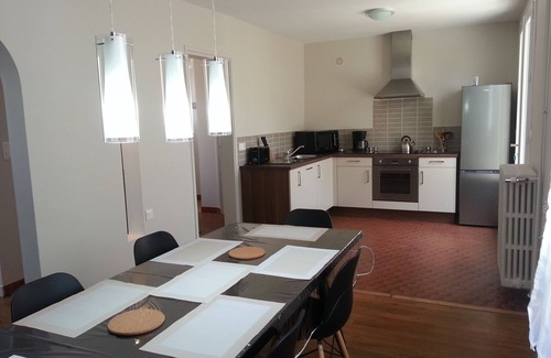 Poitiers House | Gîte Poitiers1950, 1à9Prsn, sleeps 5, 4Pkgs 14mn Futuroscope, Eco-Responsible