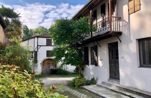 Sault-De-Navailles House | Gîte Vanakam 3 étoiles- jolie maison béarnaise 9 personnes avec piscine