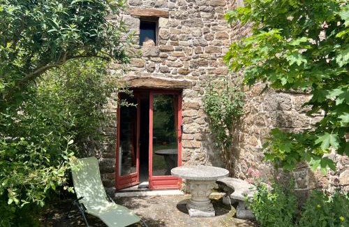 Avene House | Gîtes de Rouvignac