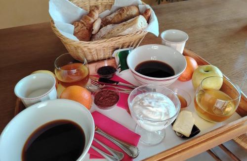 Lhuis Bed & Breakfast | Gîtes et Chambre d'Hôtes Le Vieux Chêne