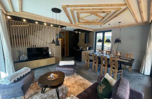 Zakopane Ski Chalet | Góralska Domina Ville Premium