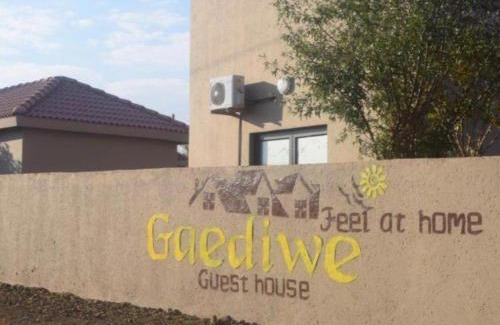 Taung Station House | Gaediwe Guesthouse