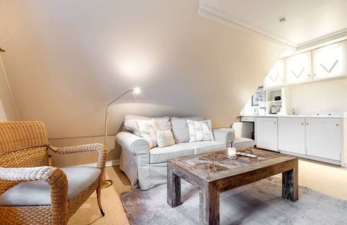 Archsum Apartment | Galeriesuite - Exklusive Ferienwohnung Unter Reet