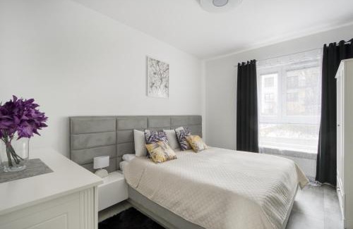 Targowek Apartment | Gama Home Glebocka 5D, 2-6 Guests