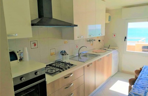 Scoglitti Apartment | Gambusia 3 apartment with large terrace facing the sea