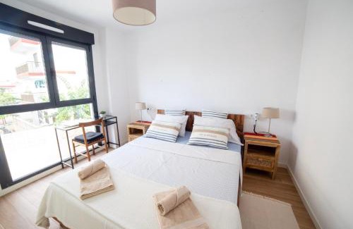 Grao de Gandia Apartment | Gandia Playa Moderna - nuevo con piscina y parking, 2 banos, playa 300 m, grau 300 m