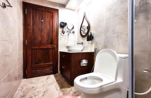 Varanasi Hotel | Gangotri - A Divine River Retreat