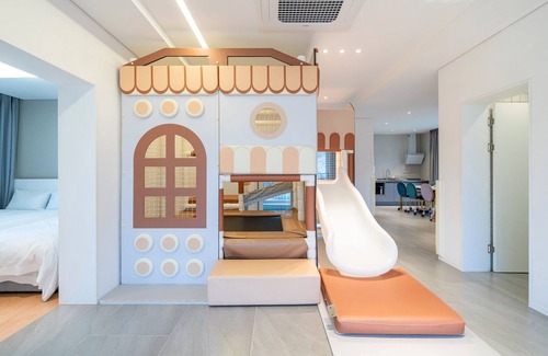 Sang House | Gapyeong Pinetree Kids Pool Villa