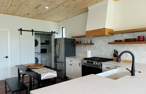 Elgin House | Garbos Goodnight, a luxurious experience combined with the cozy comforts of home
