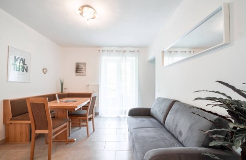 Caldaro Sulla Strada del Vino Apartment | Garden apartment with parking space - 5 min to the center
