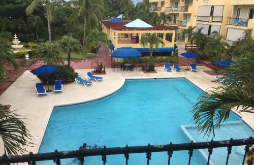 El Batey Apartment | Garden condos
