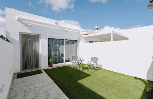 Playa del Cable Apartment | Garden House, Playa Honda
