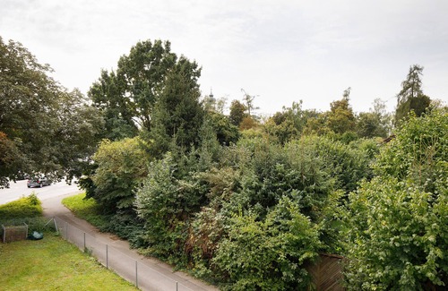 Laupheim Apartment | Garden view - apartment for up to 6 people.