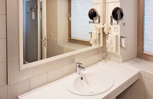 Aschaffenburg Hotel | Garner Hotel Aschaffenburg by IHG