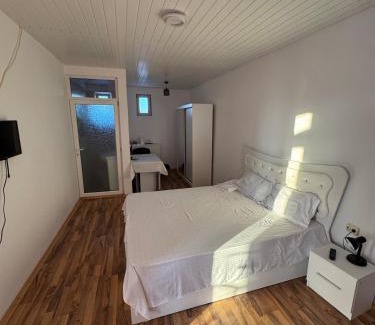 Murele Apartment | Garsoniera la vila