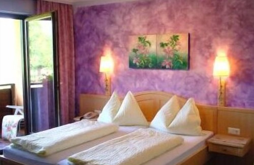 Unterbergen Hotel | Gasthof - Hotel Zur Post