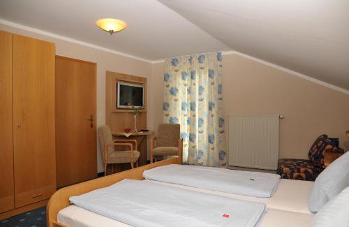 Maibrunn Hotel | Gasthof Reiner