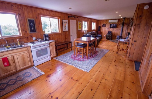 North Conway House | Gated 40 acre Animal Farm w/best mountain views in N. Conway