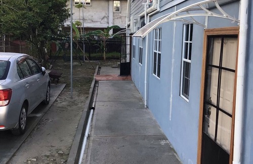 Georgetown House | Gated community apt in residential area