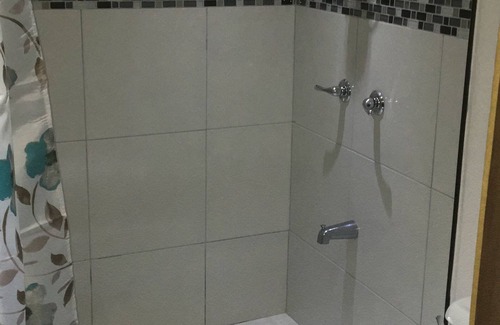 Georgetown House | Gated community apt in residential area