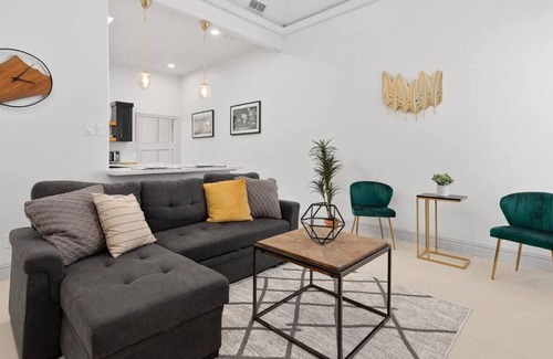 McAllen House | Gated community with POOL and Tennis court