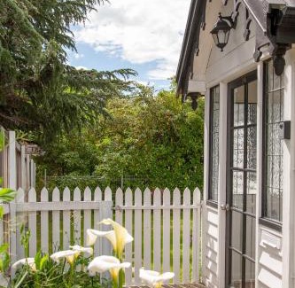 New Town House | Gatehouse on Stoke