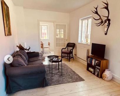 Holmegaard House | Gatekeepers house