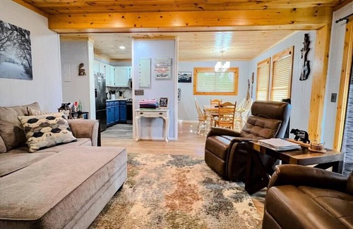 Banner Elk Condo | Gates Great Escape Resort Pool/HotTub/Hike/Bike/Easy 1st Floor Access!