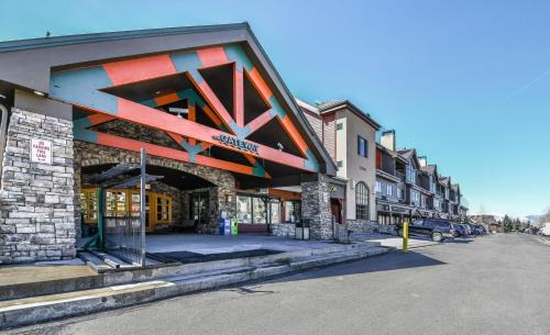 Mountain House House | Gateway Lodge 5073 by SummitCove Lodging