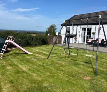 Lisnagunogue House | Gateway to The Glens