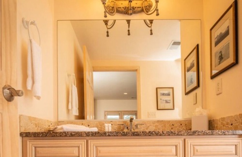 Stanley Hills Condo | Gather around the fire w/ friends, family in spacious condo w/ hot tub! #330