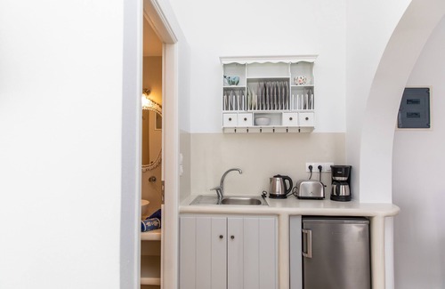 Old Town Naxos House | gatis place, suite-studio, center of naxos town, comfortable near to all!